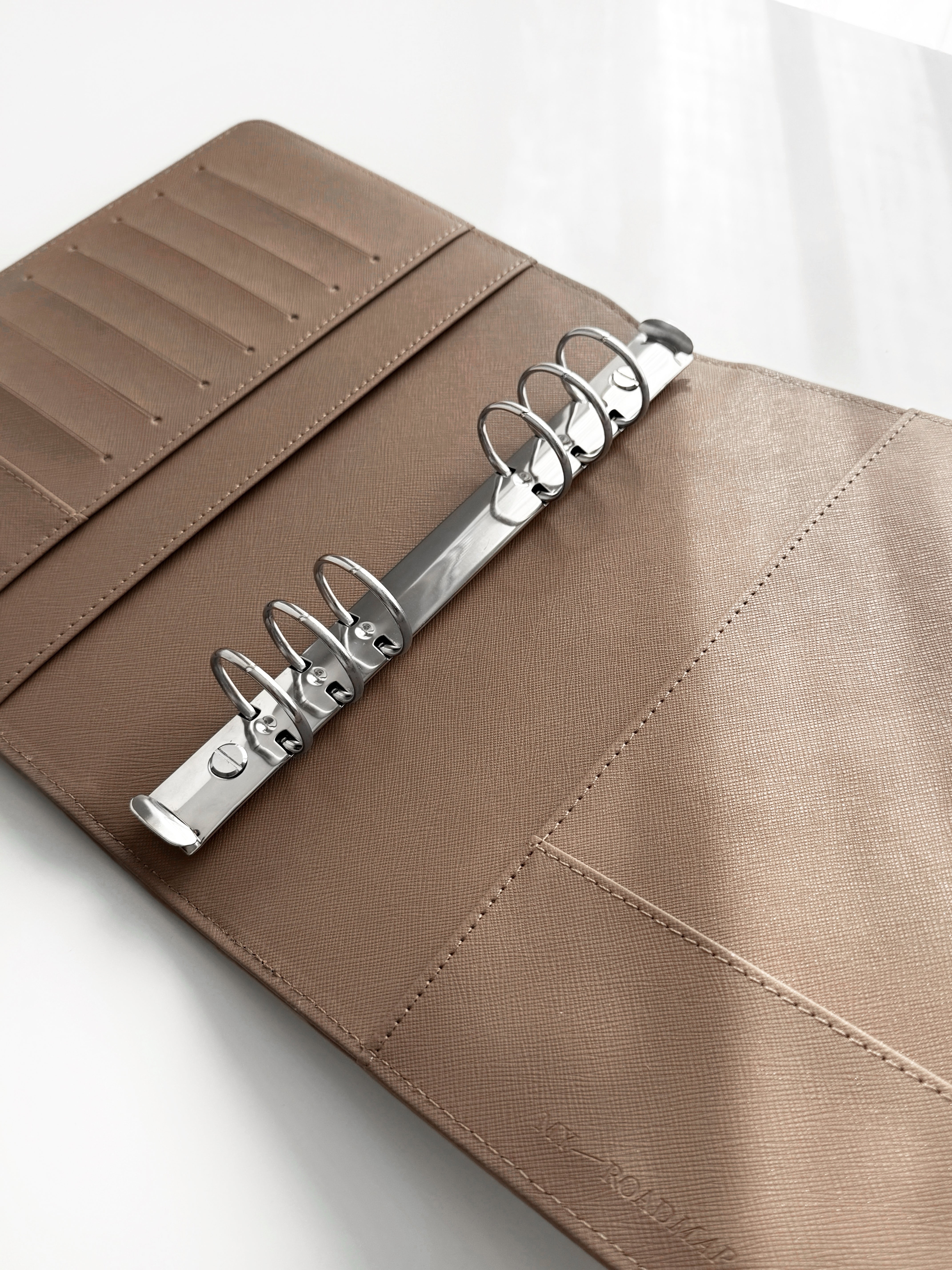 A5 Binder «Mocha Brown» – Personalisierbar